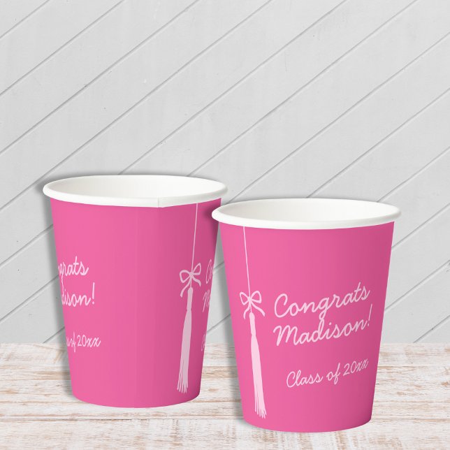 Chic Grad Tassel Bow Pink 2025 Abschluss Pappbecher (Chic Grad Tassel Bow Pink 2025 Graduation Paper Cups)