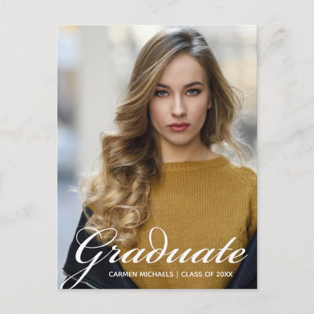 Chic Graduate Foto White Script Overlay 2024 Postkarte (Vorderseite)