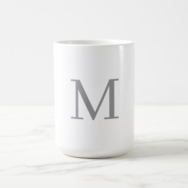 Chic Gray Initial Letter Monogram Modern Kaffeetasse (Mittel)