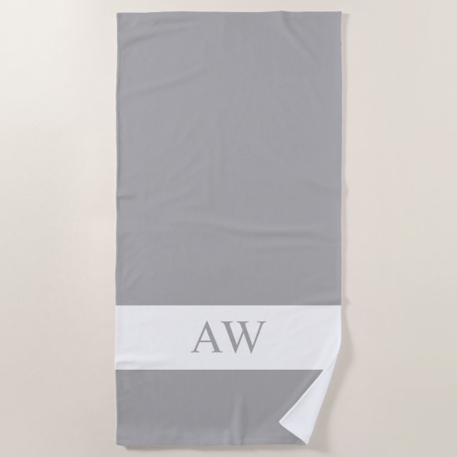 Chic Gray White Mit Monogramm Strandtuch (Vorderseite)