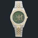 Chic Green Gold Glitzer Agate Custom Monogram Armbanduhr<br><div class="desc">Diese mit Monogramm Uhr besticht durch einen modernen grünen Agerathintergrund,  der von Imitaten mit goldenem Glitzer geprägt ist. Personalisieren Sie Ihr Monogramm zunächst in handgeschriebener Goldskriptkalligraphie mit Ihrem Namen oben. Ein einzigartiges Geschenk für Geburtstag,  Urlaub und jeden besondere Anlass. Entworfen für Sie von Extreme T-Shirts!</div>