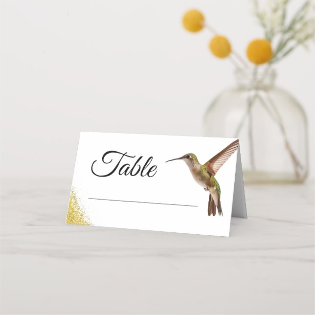 Chic Green Hummingbird and Gold Dust Wedding Platzkarte (Vorderseite)