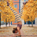 Chic Halloween Orange Black Spooky Hexenkostüm Leggings<br><div class="desc">Modernes, cooles, spukhaftes, elegantes, stylisches Zickzackmuster zwischen Orange und Schwarz, atmungsaktive, handgenähte, weibliche Trainingsyoga-Gymnastik, die zwischen den Leggings-Trachtenhosen verläuft, sich nach Belieben ausdehnt, an allen richtigen Stellen umarmt, nach dem Waschen abprallt und bei wiederholtem Verschleiß nicht ihre Form verliert. Ideal für Halbwal, macht auch ein tolles Geschenk für Freundin, Braut,...</div>