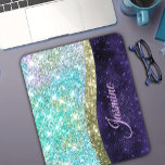 Chic iridescent lila Blue Imitats Glitzer Monogram Mousepad<br><div class="desc">Fügen Sie Ihrem Zuhause-Büro oder Studentenwohnheim mit diesem personalisierten Mauspad eine Touch Glitzer und Glanz hinzu. Dieses schicke Design-Template verfügt über elegante mädchenhafte silberne und irisierende Imitate Glitzer in Einhorn, Regenbogen, aquamarin, Aqua, lila blauen Farben. Um es besonders zu machen, ist es auch mit Monogramm und personalisiert mit dem Namen...</div>