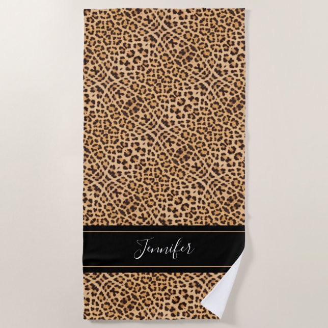 Chic Leopard Print Black Script Personalisiert Strandtuch (Vorderseite)