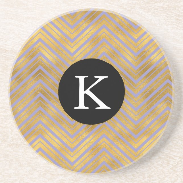 Chic Lila Gold Zickzack Monogram Getränkeuntersetzer (Vorne)