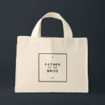 Chic Minimal Französisch Monogramm Vater der Braut Mini Stoffbeutel<br><div class="desc">Chic und minimalfranzösisch, Pariser inspiriert, monochrome schwarz-weiß personalisierter Vater der Braut Mini-Tote-Tasche. Eine Tote Tasche kann ein guter Weg sein, um Ihrem Vater für seine Liebe und Unterstützung an Ihrem besonderen Tag zu danken. Dieser Totenbeutel des Vaters der Braut eignet sich hervorragend für Geschenke wie einen personalisierten angesagten Kolben, eine...</div>