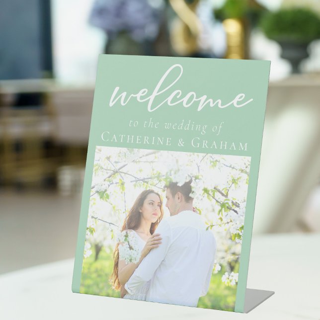Chic Mint Green Couple Foto Hochzeit Begrüßung Sockelschild (Von Creator hochgeladen)