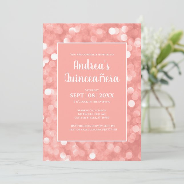 Chic Modern Elegante Pink Bokeh Lights Quinceañera Einladung (Stehend Vorderseite)