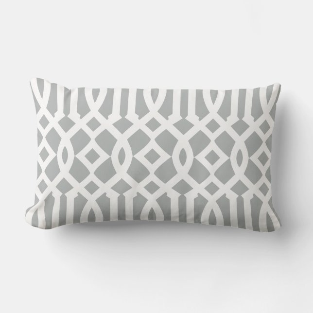 Chic Modern Light Grau and White Trellis Muster Lendenkissen (Vorderseite)