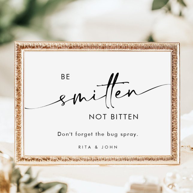 Chic Modern Wedding Sunscreen und Bug Spray Sign Poster (Von Creator hochgeladen)