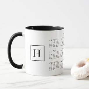 Chic Monogram 2025-Kalender Tasse