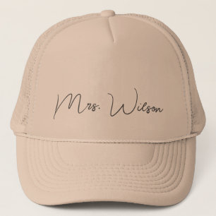 Chic Mr. or Mrs. last name bestickt baseball cap Truckerkappe