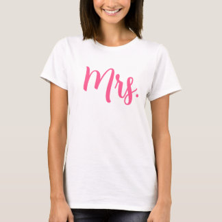 Chic Mrs T - Shirt in Pink Modern Script