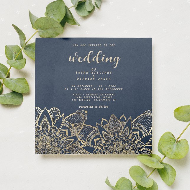 Chic Navy blaues Gold-Drehbuch Blumenmandala Hochz Einladung (Chic Navy blue gold script floral mandala wedding)
