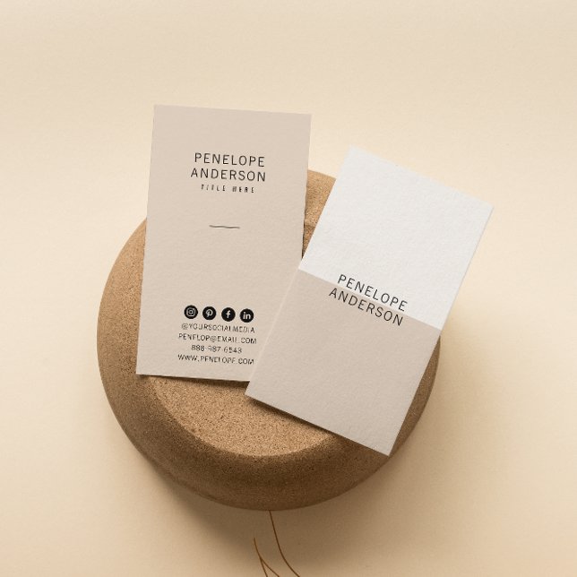 Chic Neutral Cream Minimalistisch Modern Boho Tren Visitenkarte (Von Creator hochgeladen)