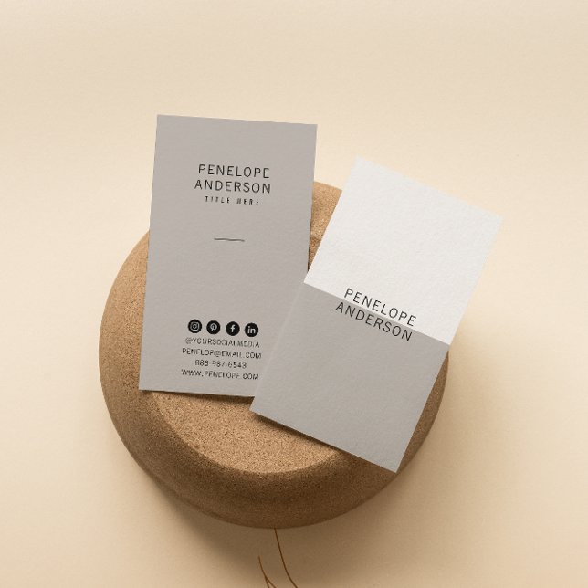 Chic Neutral Taupe Minimalistisch Moderne Boho ein Visitenkarte (Von Creator hochgeladen)