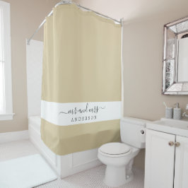 Chic Newlywed Mr. Beige Sand Monogram Duschvorhang
