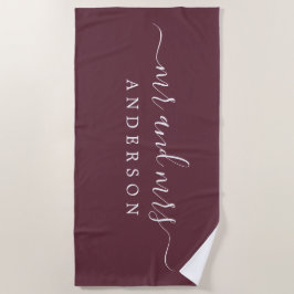 Chic Newlywed Mr. Burgundy Mit Monogramm Strandtuch