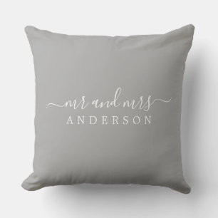 Chic Newlywed Mr. Gray Monogram Kissen