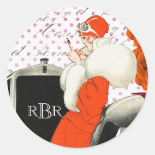 Chic Parisian Fashion Model and Car Image der 1920 Runder Aufkleber