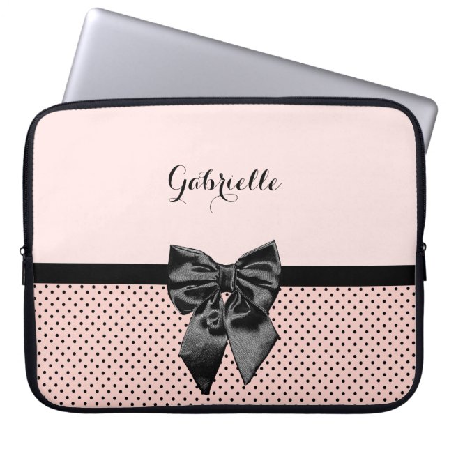 Chic Parisian Pink Polka Dots Black Bow und Name Laptopschutzhülle (Vorderseite)