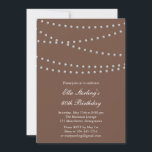 Chic Pearls zum Geburtstag Einladung<br><div class="desc">Mehrere Perlen sind so schick,  zeitlos und immer angemessen. Diese Einladung ist leicht für jedes Alter anzupassen. Es wird auf dem Basispapier gezeigt; Ich empfehle jedoch das Gewicht und die Textur des Leinenpapiers.</div>