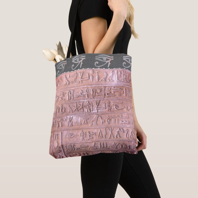 Chic Pink Blush Hieroglyphen Auge von Ra Tasche (Von Nahem)