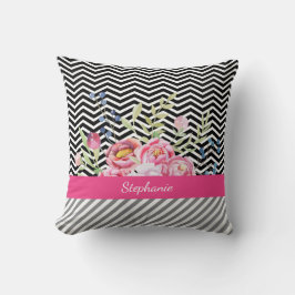 Chic Pink Floral Black and White Chevrons und Name Kissen
