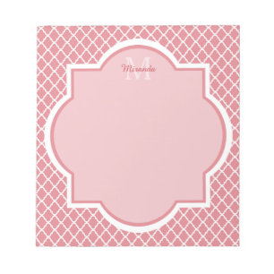 Chic Pink Quatrefolie Monogramm mit Name Notizblock