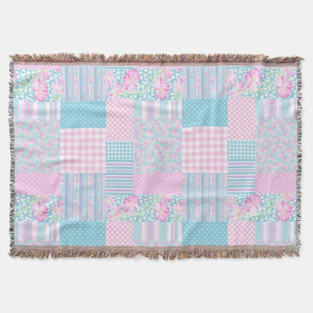 Chic Pink Roses auf Sky Blue Imitats Patchwork Decke (Vorderseite)