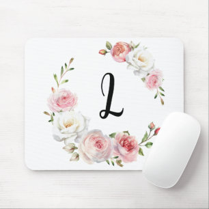 Chic Pink & White Roses Initialskript Mousepad