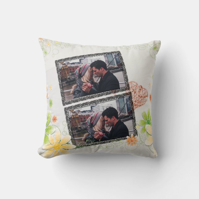 Chic Prints: Trending Throw Pillow Designs Kissen (Vorderseite)