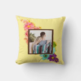 Chic Prints: Trending Throw Pillow Designs Kissen