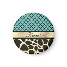 Chic Quatrefoil Giraffe Print