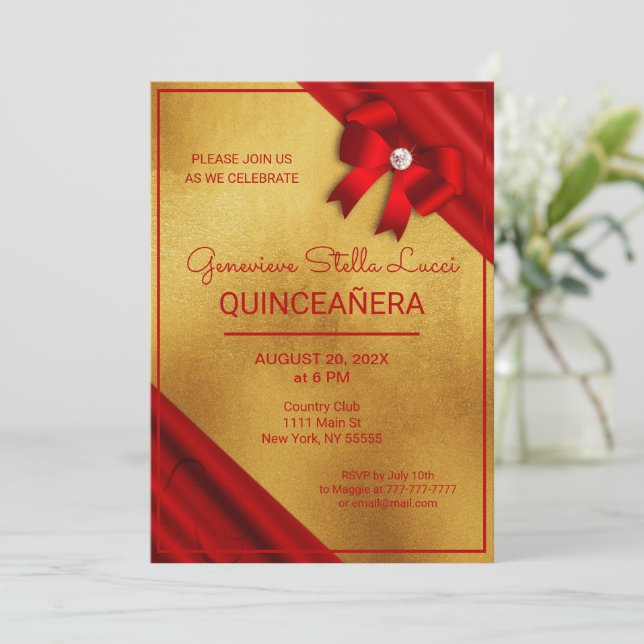Chic Red and Gold Quinceñera Party Einladung (Stehend Vorderseite)