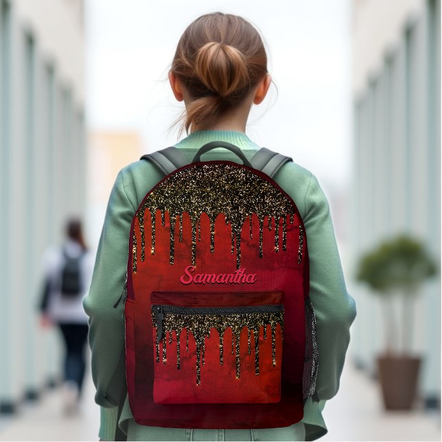 Chic Red Black and Gold Glitzer Tropfen Monogramm Bedruckter Rucksack (Von Creator hochgeladen)