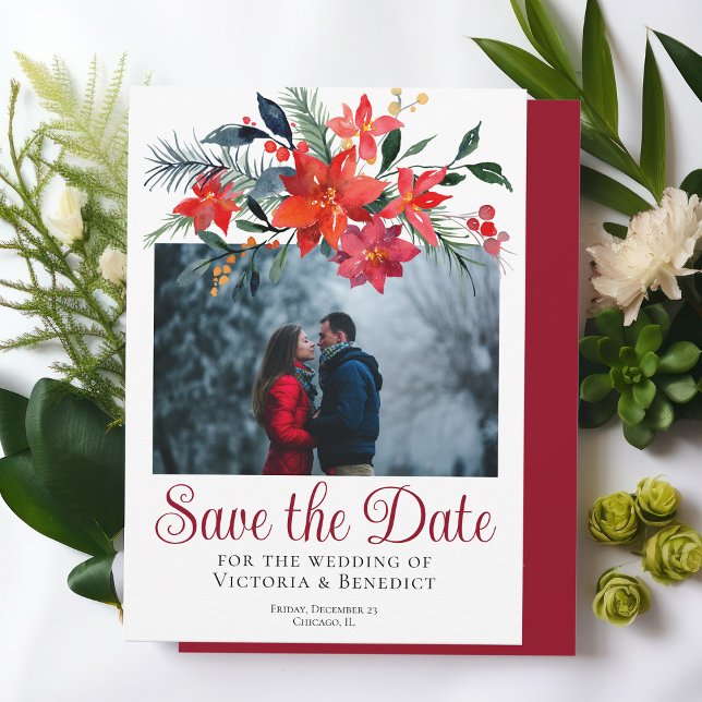 Chic Red Christmas Poinsettia Foto Save the Date Einladung (Von Creator hochgeladen)