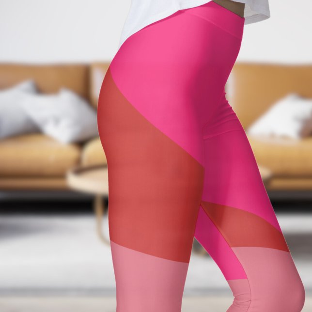 Chic Red mit Cream Angles Leggings (Chic Red with Cream Angles Leggings)