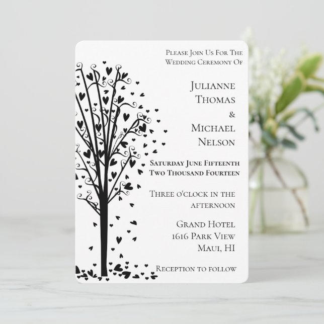 Chic Romantic Hearts Tree Wedding Einladung (Stehend Vorderseite)
