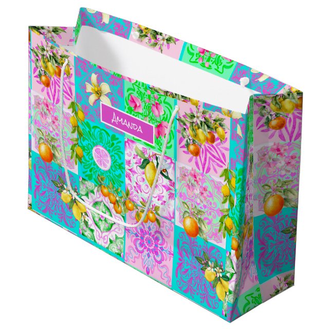 Chic rosa sizilianische Zitruscollage Blumenziegel Große Geschenktüte (Vorderseite Schrägansicht)