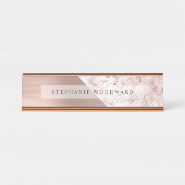 Chic Rose Gold gebürstetes Metall Rosa Marmor Schreibtischnamensplakette (Vorderseite )