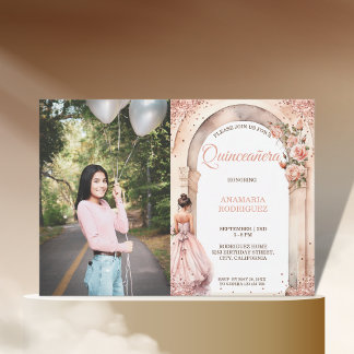 Chic Rose Gold Quinceañera Dress Floral Arch Foto Einladung