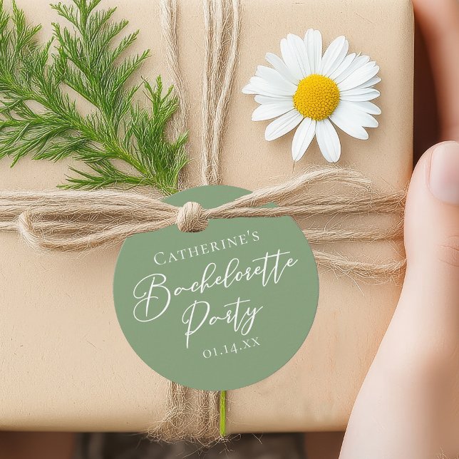 Chic Sage Green Bachelorette Party Personalized Geschenkanhänger (Von Creator hochgeladen)