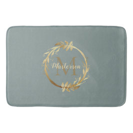 Chic Sage Green Gold Monogram Eukalyptus Wreath Badematte