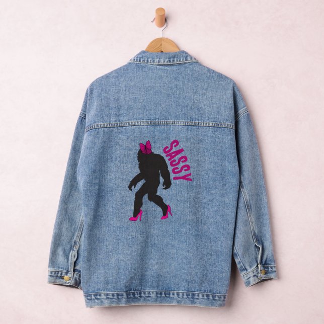 Chic Sassy Sasquatch (Big Foot) Jeansjacke (Hangar)