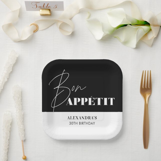 Chic Schwarz-weiß Bon Appétit Birthday Pappteller (Hochzeit)