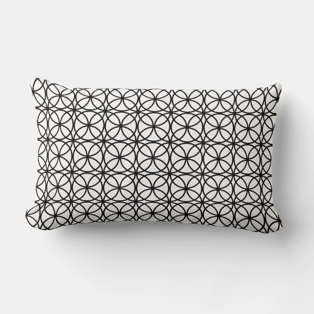 Chic Schwarz-weiß Circle Geometric Muster Lendenkissen (Vorderseite)