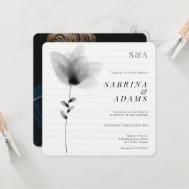 Chic Schwarz-weiß florales Foto Mit Monogramm Hoch Einladung