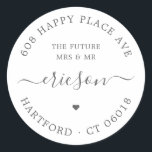 Chic Script Future Mrs. Mr. Rücksendeadresse Weddi Runder Aufkleber<br><div class="desc">Einfache, schicke, runde Hochzeitsfeier oder Verlobung-Rücksendeadressen-Aufkleber in elegantem silbergrauem Stil mit "The Future Mrs. and Mr.", der Rücksendeadresse der Paare, dem Familiennamen in einer modernen Kalligraphie mit Wirbel und einem kleinen Herzsymbol. Fügen Sie einfach Ihren Namen und Ihre Adresse hinzu und verwenden Sie diese stilvollen, minimalistischen Rundaufkleber für Ihre Verlobung...</div>